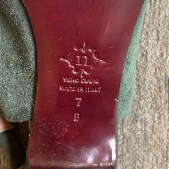 Nanette Lepore hunter green suede shoes, size 7 - Picture 5 of 7